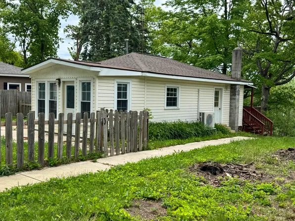 559 Mirage Ln, Coldwater, MI 49036