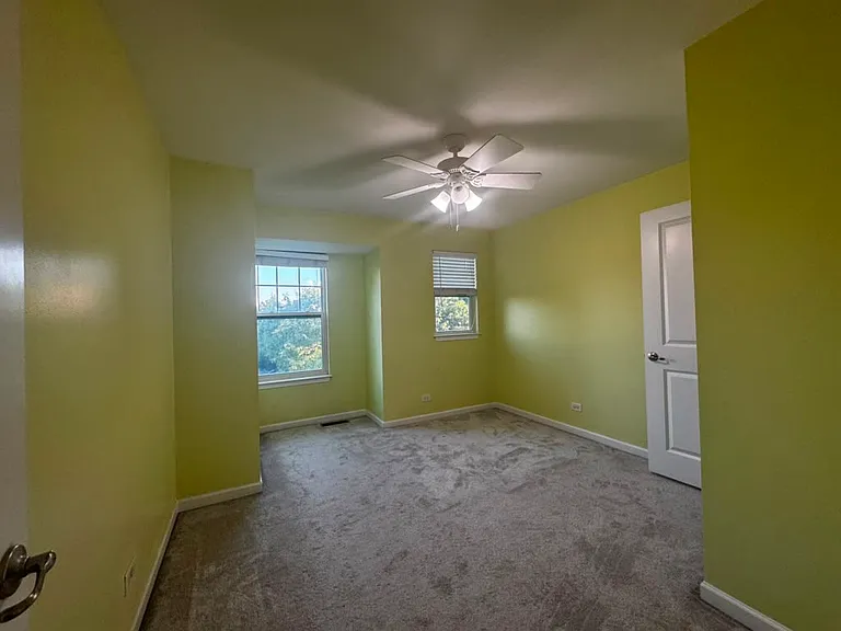 3335 Kentshire Cir — Photo 15