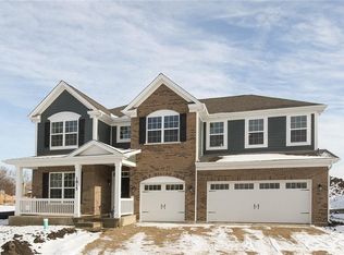 1815 Woodlawn St, Wheaton, IL 60187