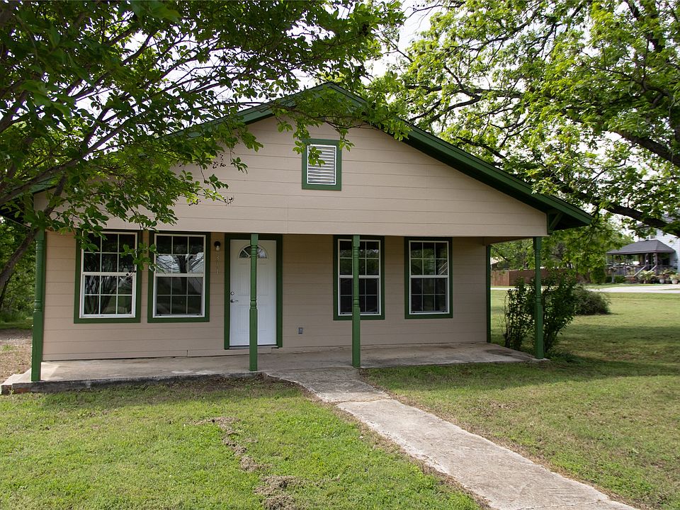 1st image of 311 Spann St
