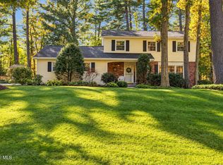 8 Bonnie Drive, Guilderland, NY 12084