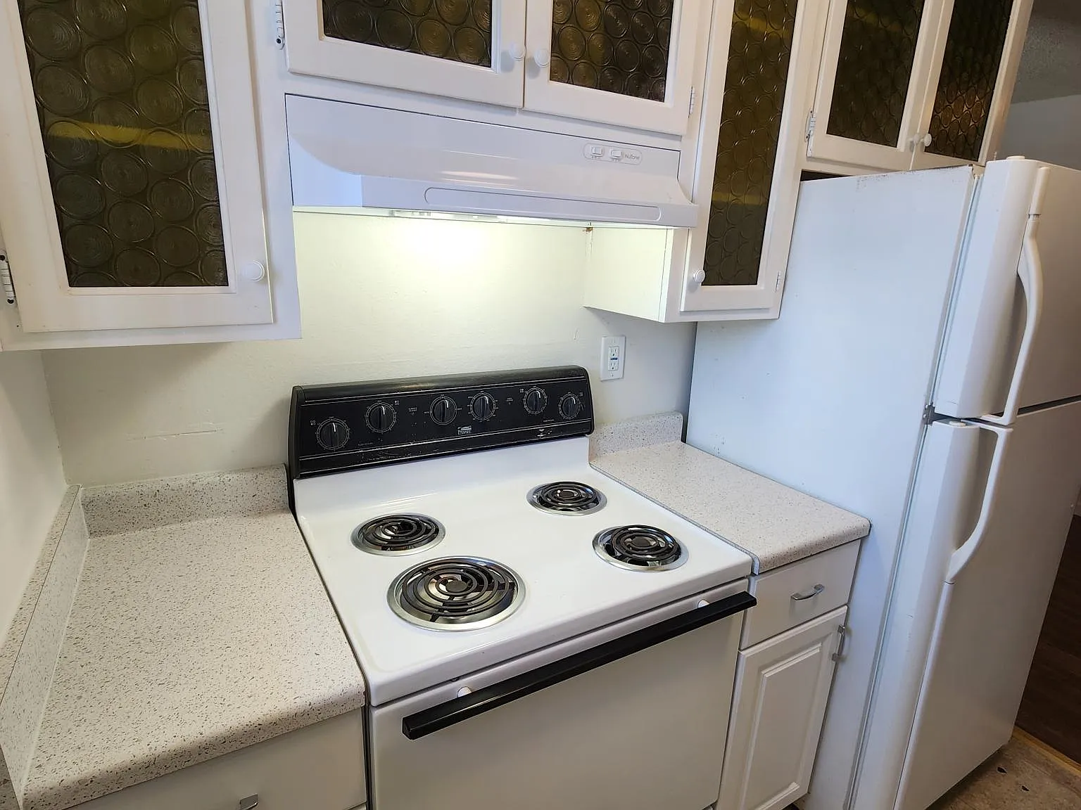 1 bed, 600 sqft, $1,750 — Photo 2