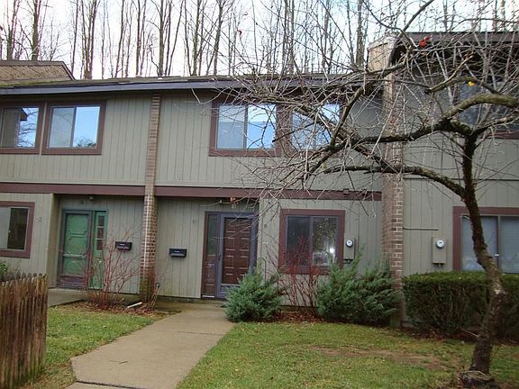 2nd image of 81 Crestwood Ter