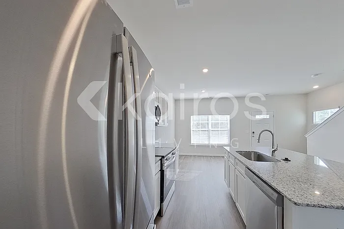 2441 Banyan Cir — Photo 9