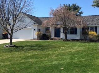 7263 Cherry Ave, Jenison, MI 49428