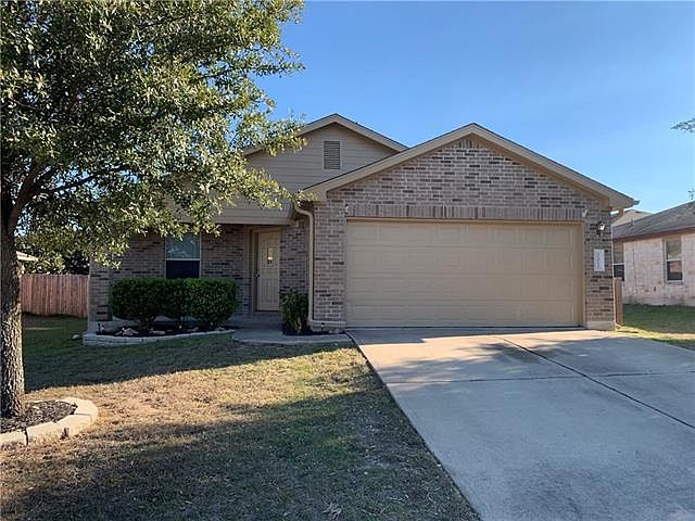 1st image of 202 Mesa Dr
