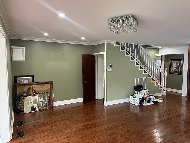 Walnut Ln — Photo 8
