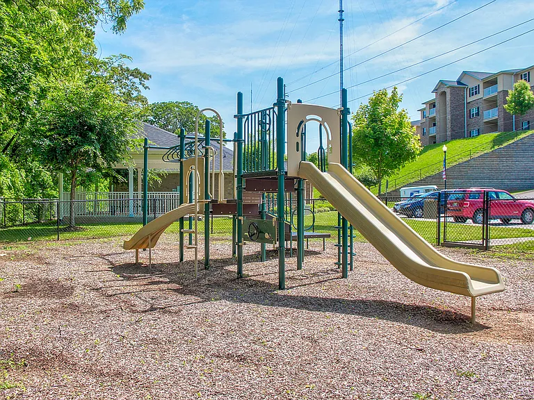 Holston Ridge Apartments — Photo 25