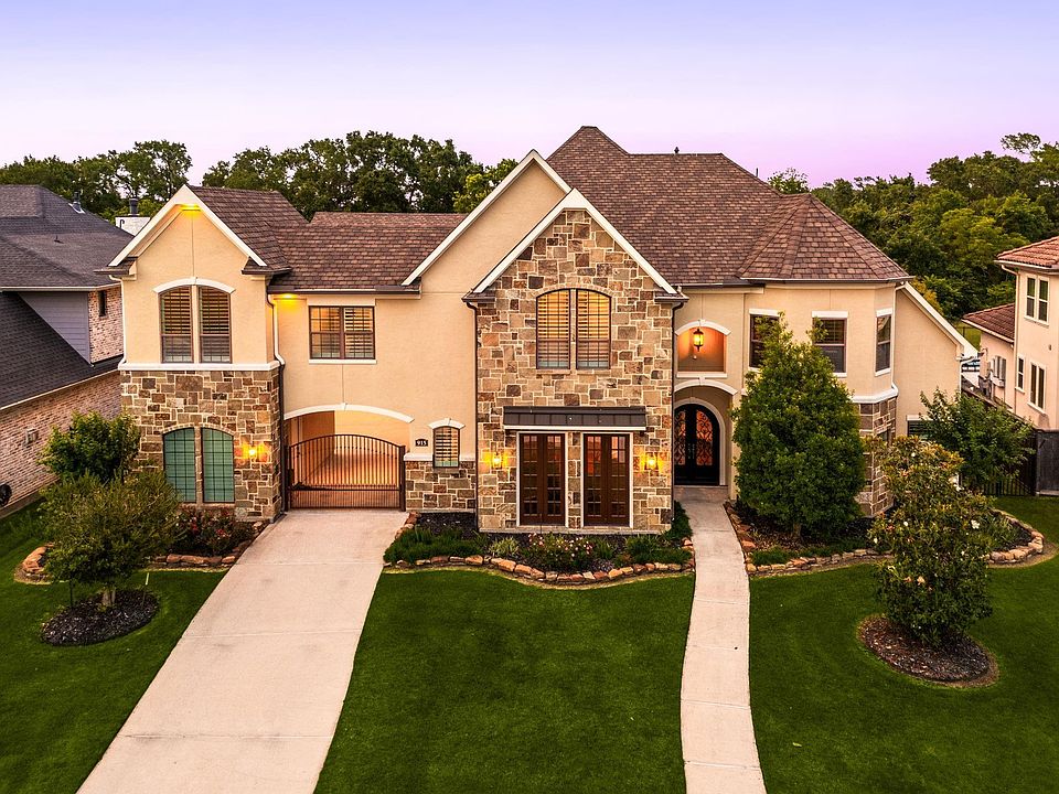 1st image of 915 Windsor Woods Ln