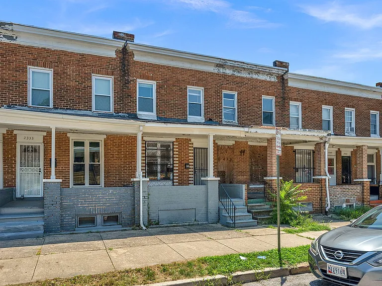 2335 Lauretta Ave — Photo 4