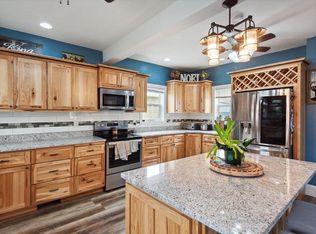 708 10th St, Brodhead, WI 53520