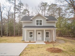 23 Pine Kneedle Ct, Tarboro, NC 27886