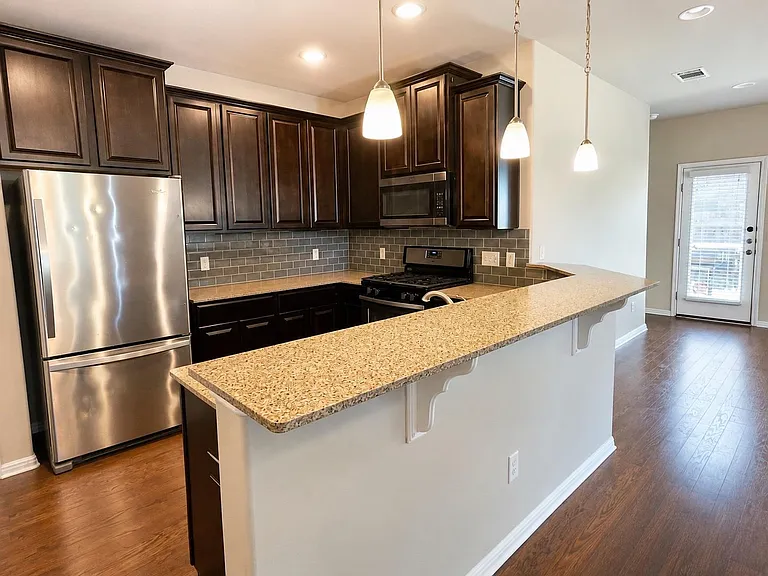 2304 S Lakeline Blvd #231 — Photo 4