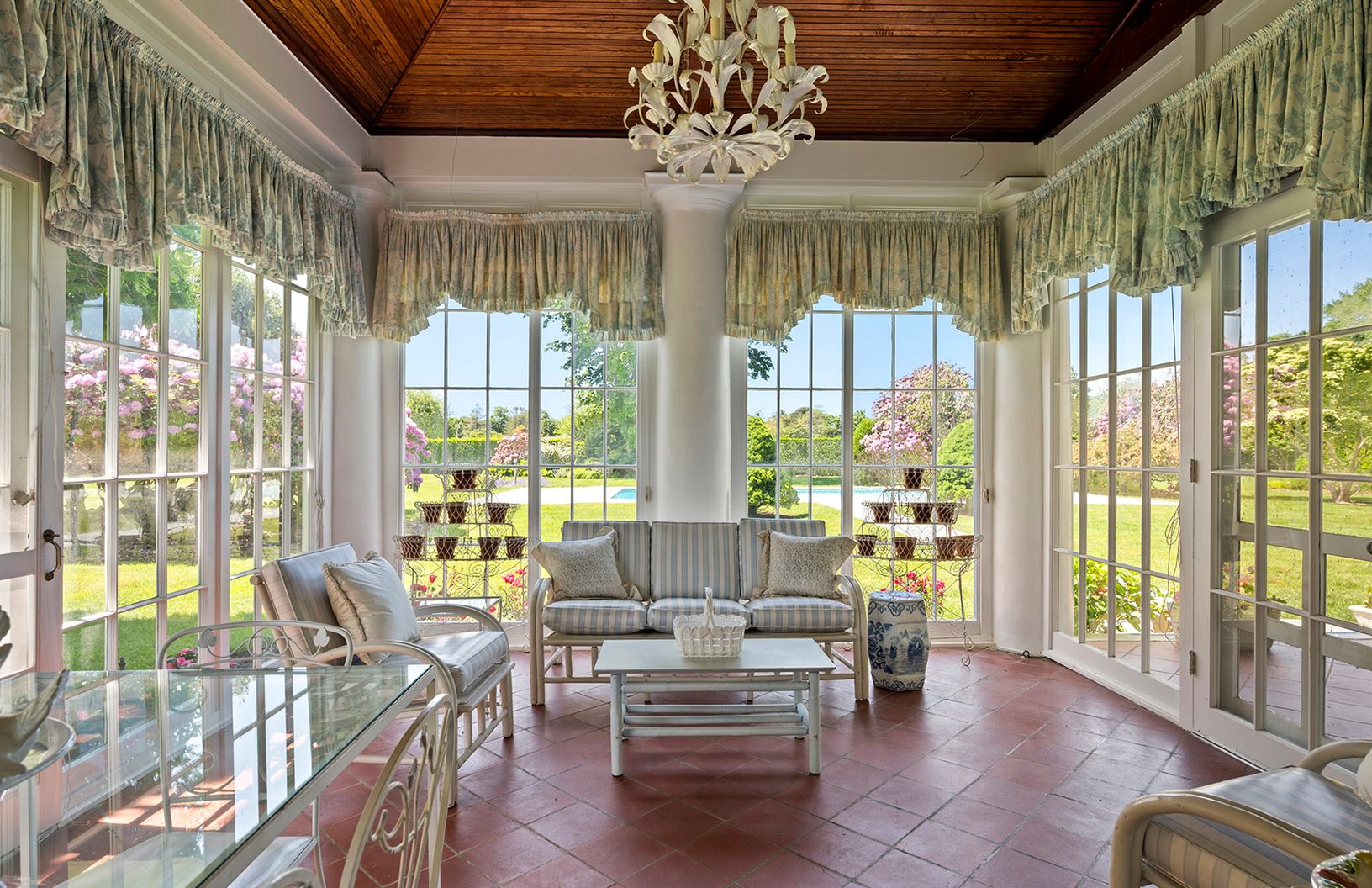  Sun Porch