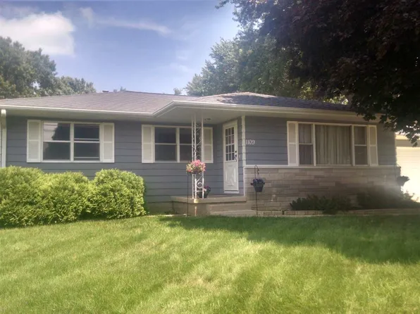 1109 3rd Ave, Fulton, IL 61252