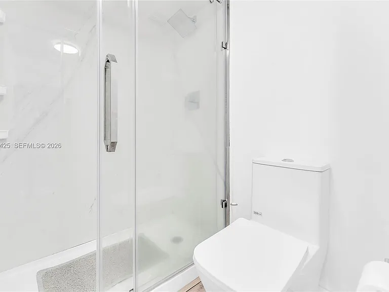 300 Bayview Dr #214 — Photo 15