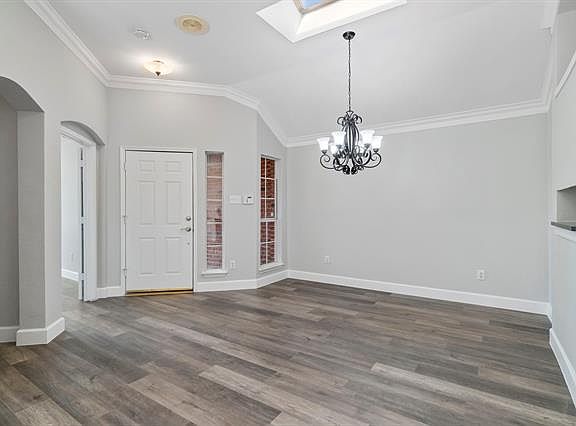 5th image of 6904 Harvey Ln