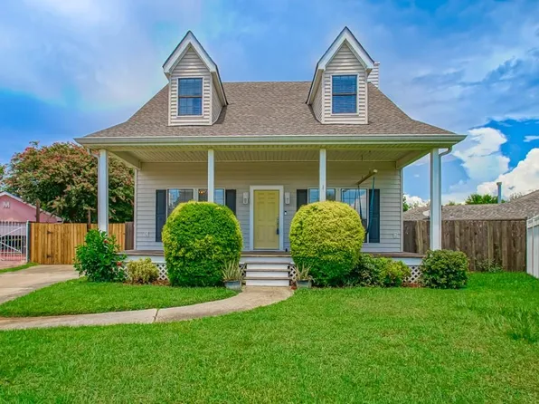 140 Chatelain Ct, New Orleans, LA 70128