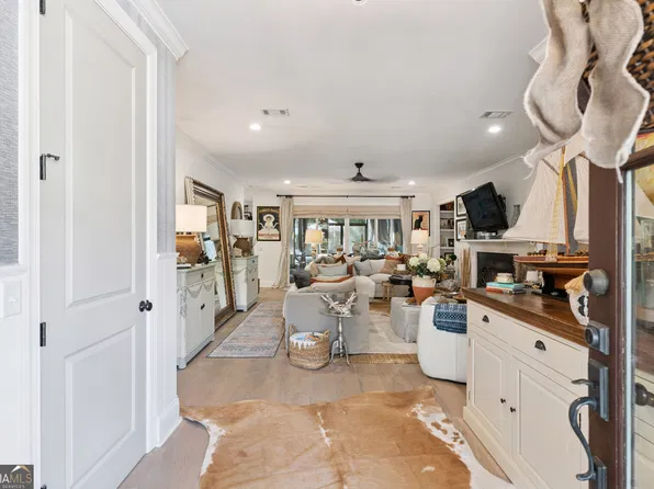 15 Couper Pl, Saint Simons Island, GA 31522