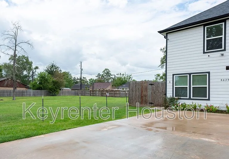 8635 Sunderland Rd #A — Photo 2