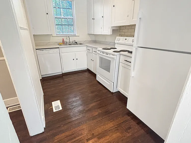 400 E Meyer Blvd #400 — Photo 5