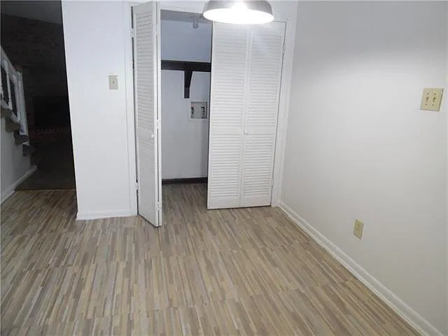 2 bed, 1.5 bath, 950 sqft, $1,075 — Photo 4