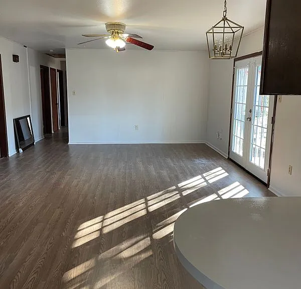 4214 N Morvant Pl — Photo 2