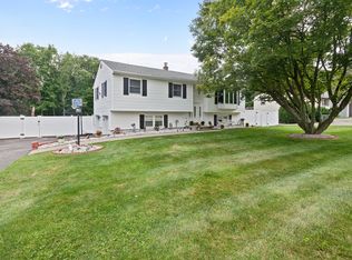 73 Friendly Rd, Mahopac, NY 10541