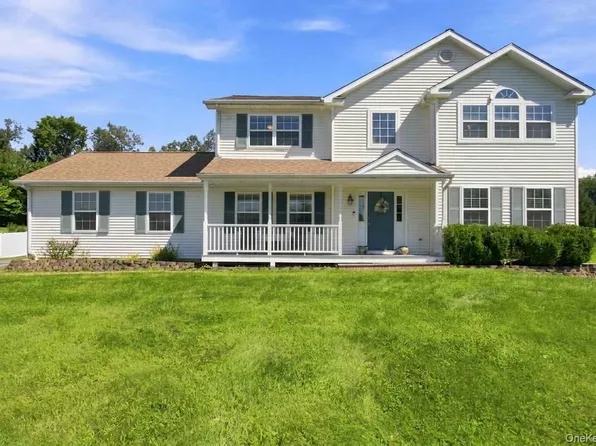 26 Gabriels Path, Poughquag, NY 12570