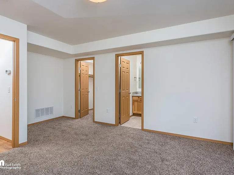 2454 W Ben Hogan Ave — Photo 5