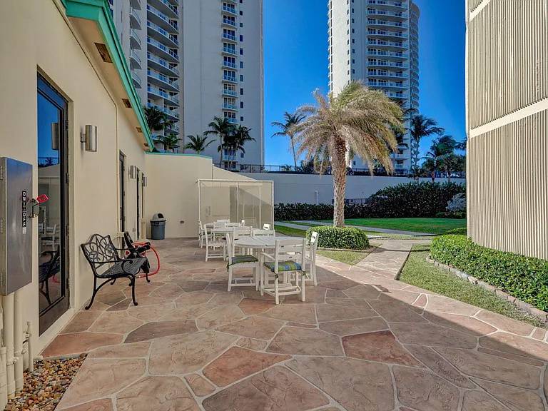 2800 N Ocean Dr #B24D — Photo 56