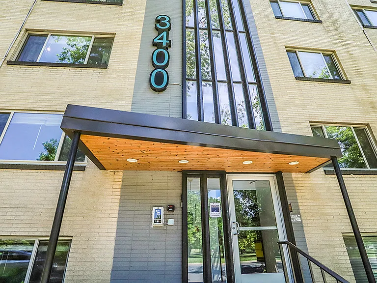 Kent Apartments — Photo 13