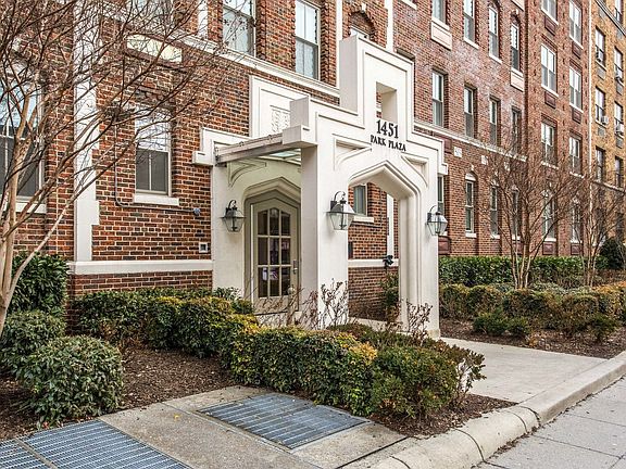 3rd image of 1451 Park Rd NW APT 501