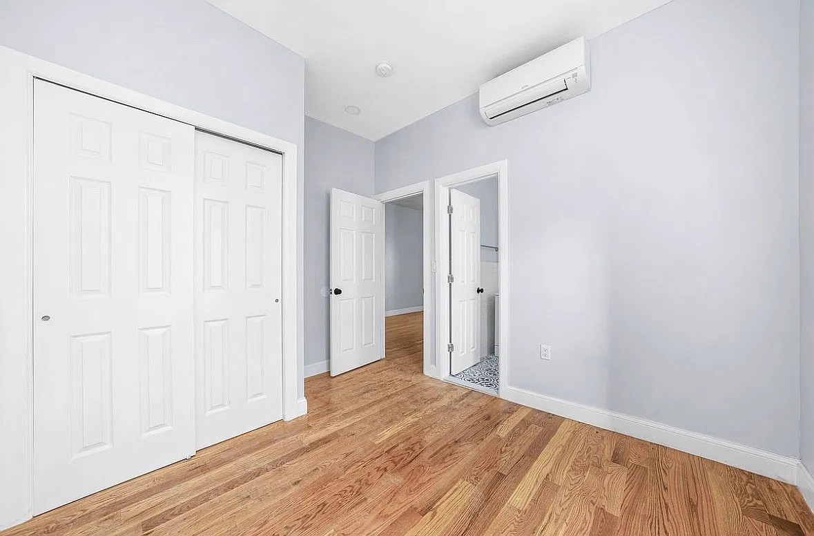 1170 Saint Mark's Avenue — Photo 4