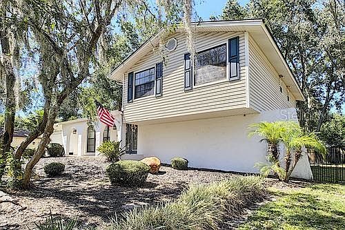 1st image of 23811 Lakehills Dr