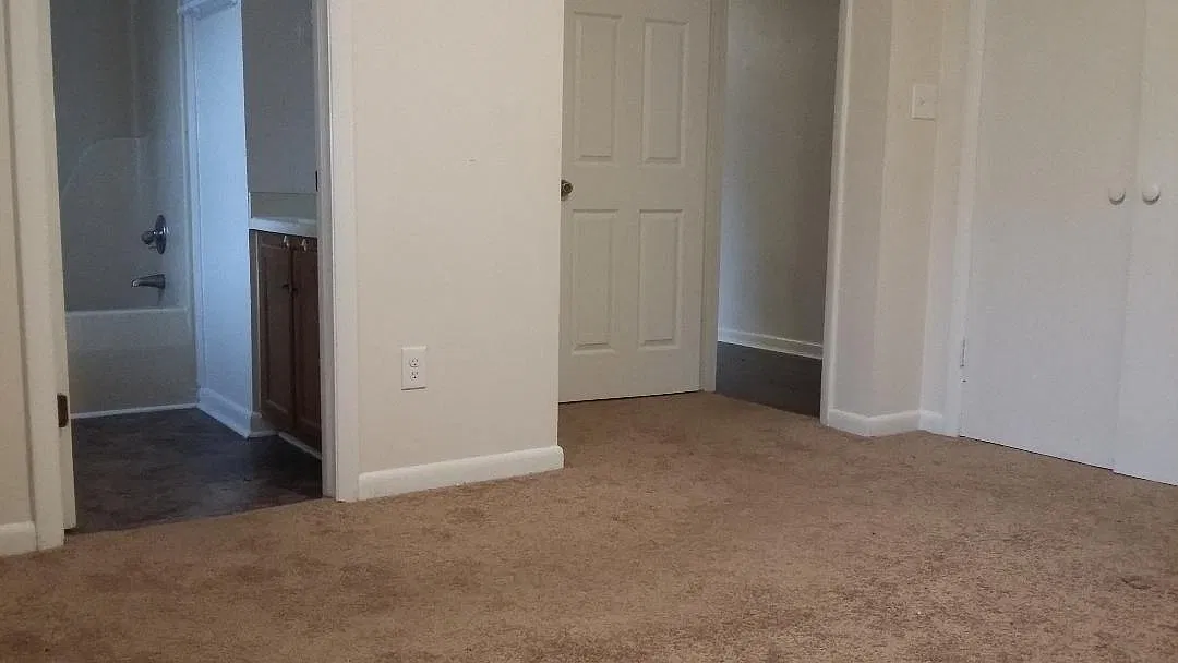 2 bed, $1,350 — Photo 3