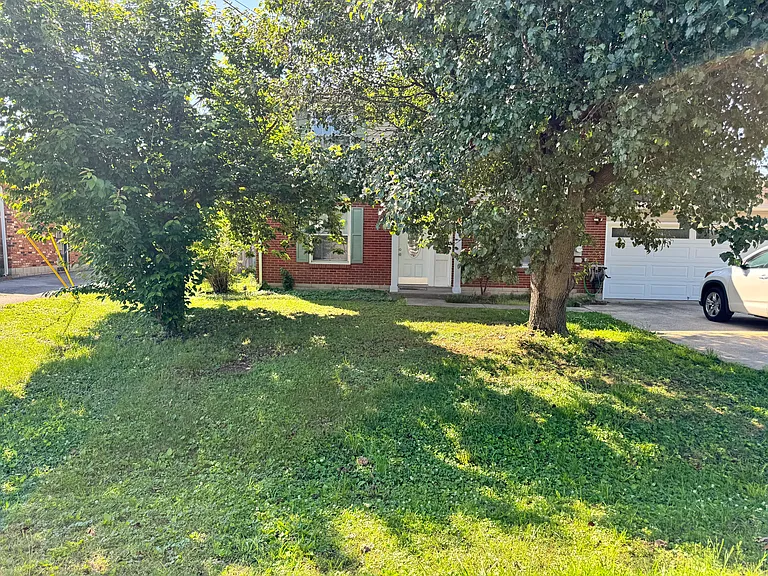 446 Capri Dr — Photo 17