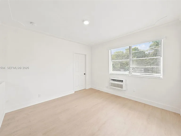 125 NE 56th St #1 — Photo 9
