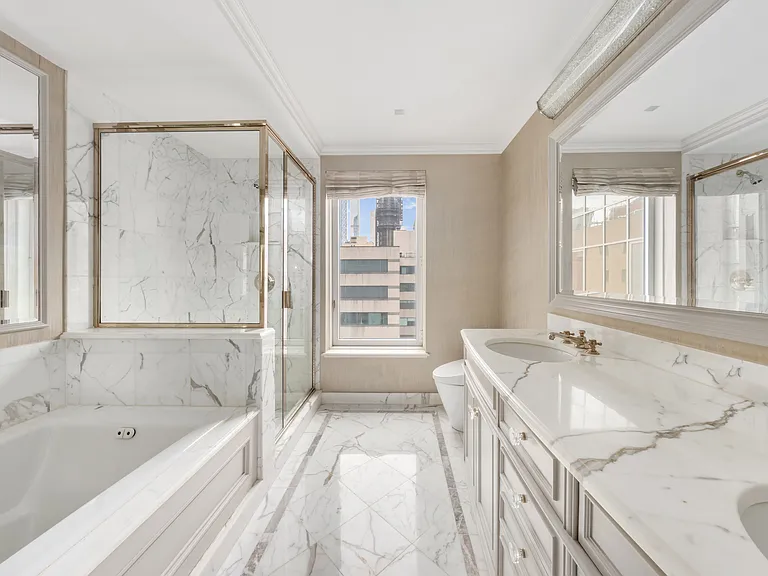 502 Park Ave #Penthouse 27 — Photo 24