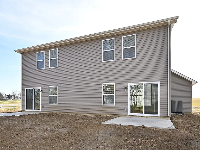 112 Ryan Ct — Photo 4