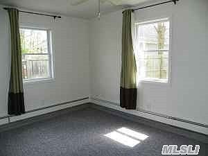 2nd image of 302 N Main St