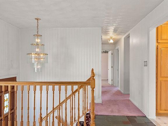 2nd image of 4 Jeffrey Rd