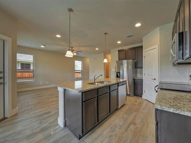 508 High Tech Dr #B — Photo 8