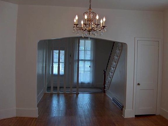 910 N. 11th Entrance