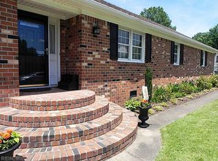 500 Glenwood Dr, Chesapeake, VA 23322