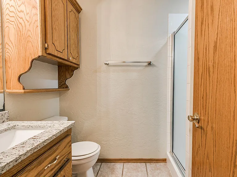 613 Katelyn Ln — Photo 25