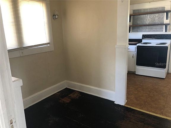 5th image of 326 W Osceola St