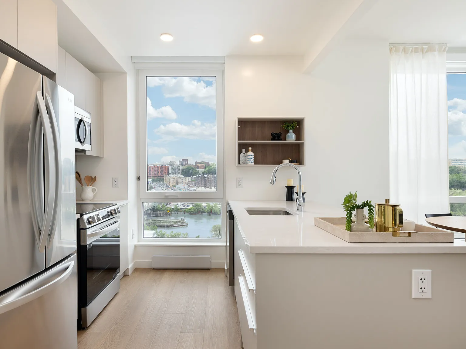 405 West 206th Street — Photo 2