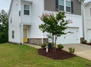 1636 Clayfire Dr #384, Cary, NC 27519