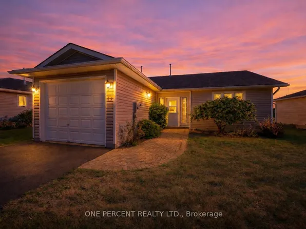 14 Elmdale Dr, Prince Edward County, ON K0K 3L0